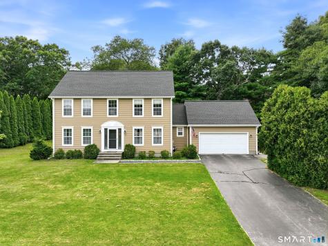 52 Timber Ridge Drive Stonington CT 06379