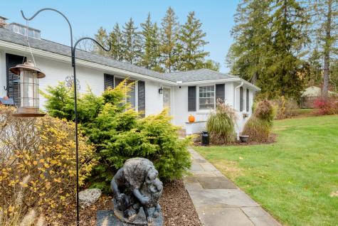 20 Keighley Pond Road East Hampton CT 06456