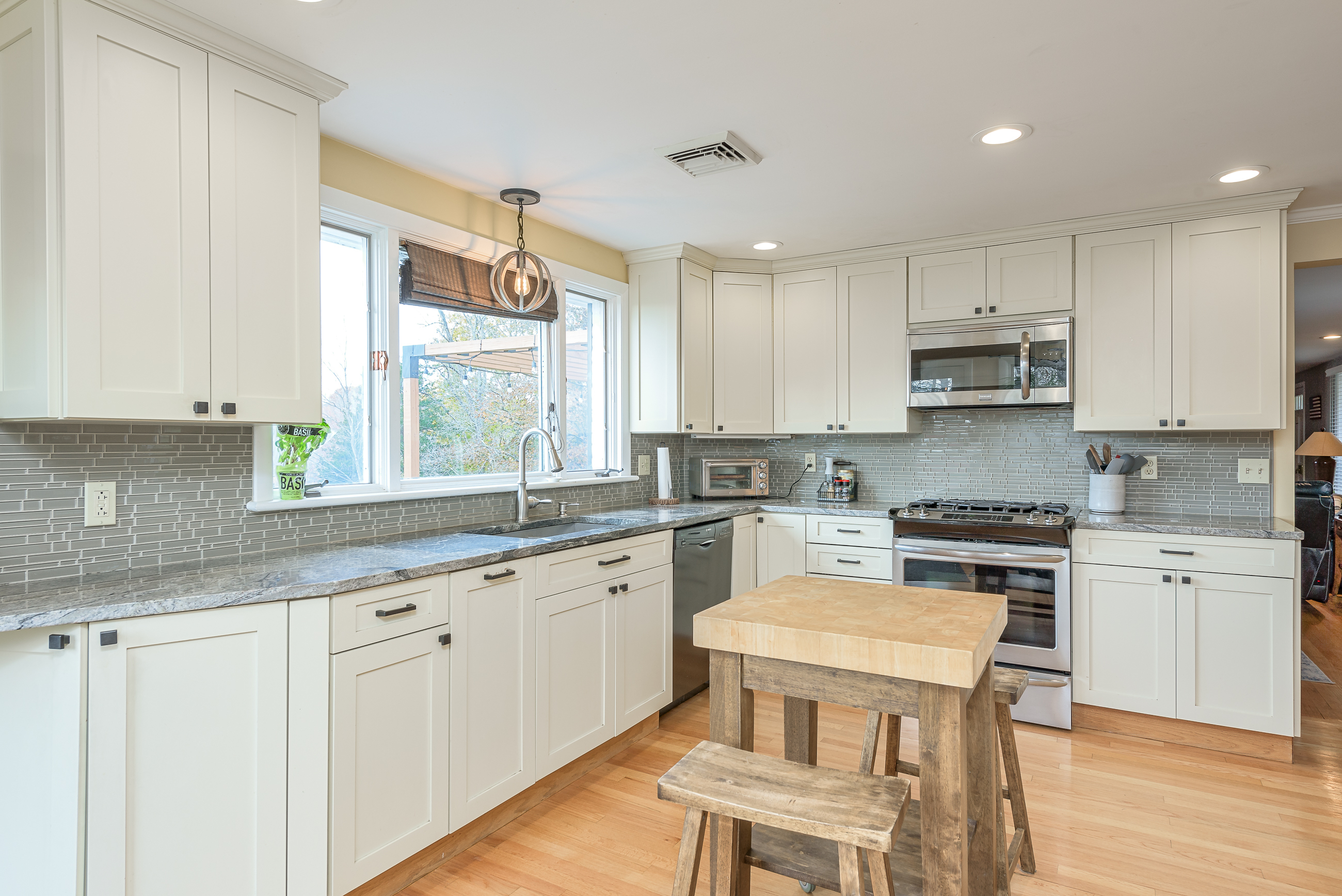 20 Keighley Pond Road East Hampton CT 06456