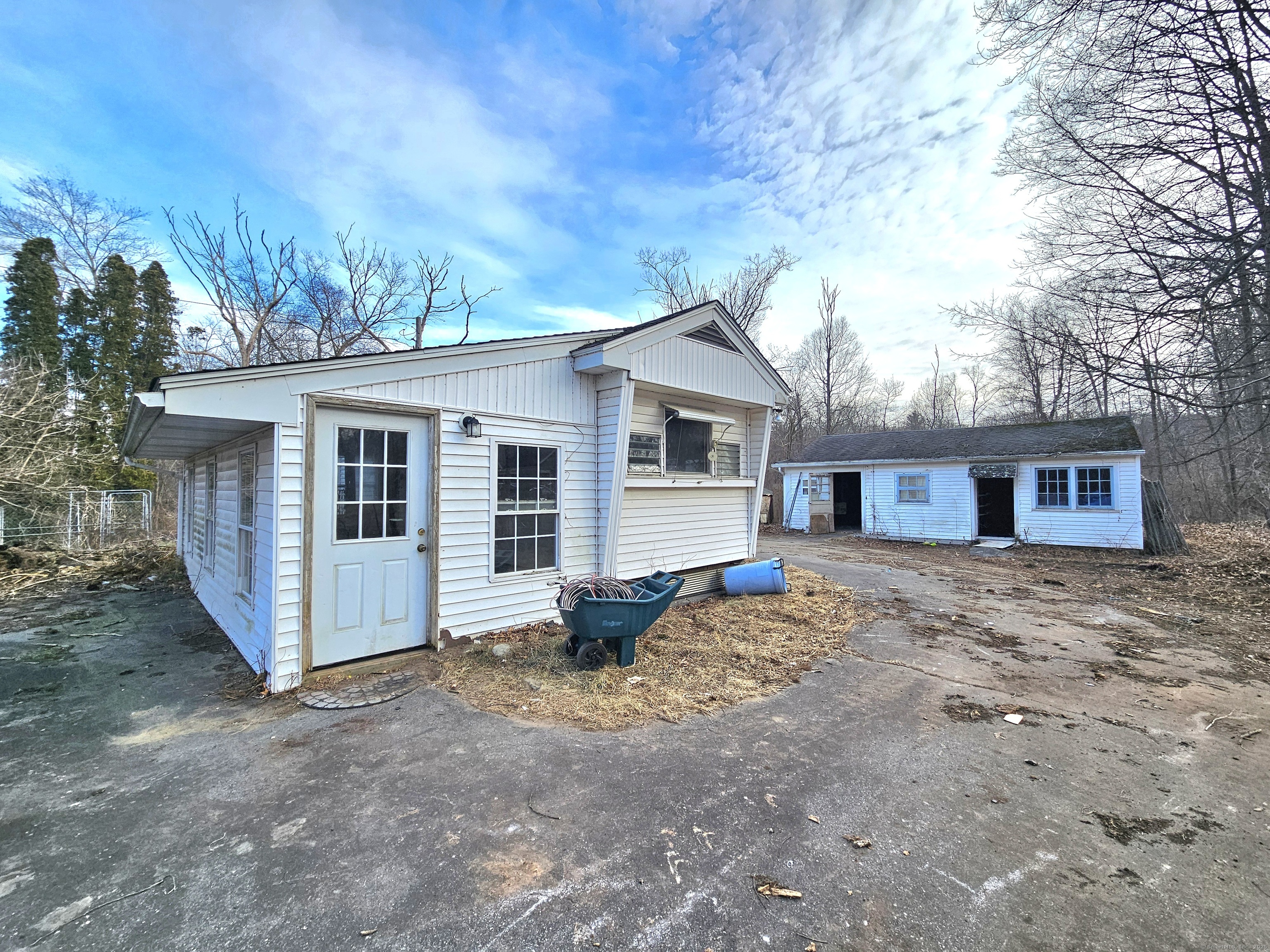 363 Hartford Road Brooklyn CT 06234