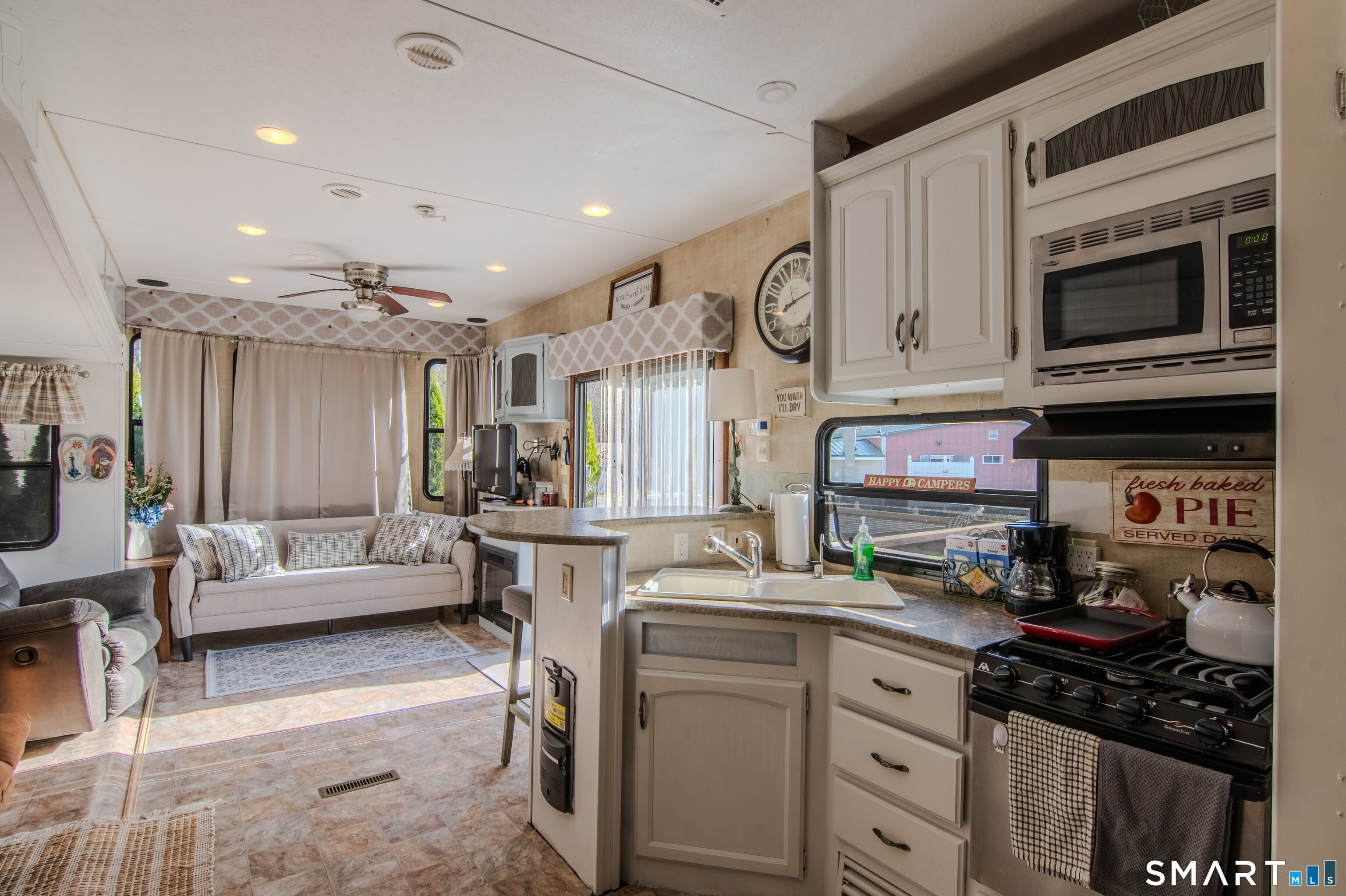 69 Meadowside Road Woodstock CT 06281