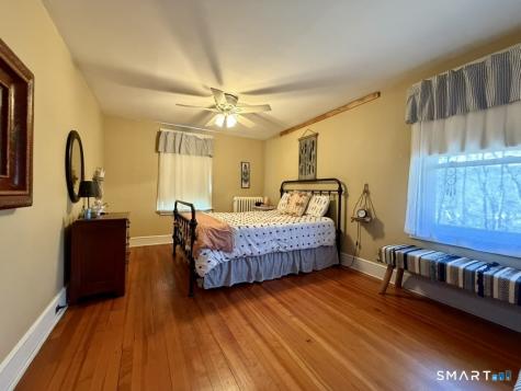 80 Cliff Street Naugatuck CT 06770