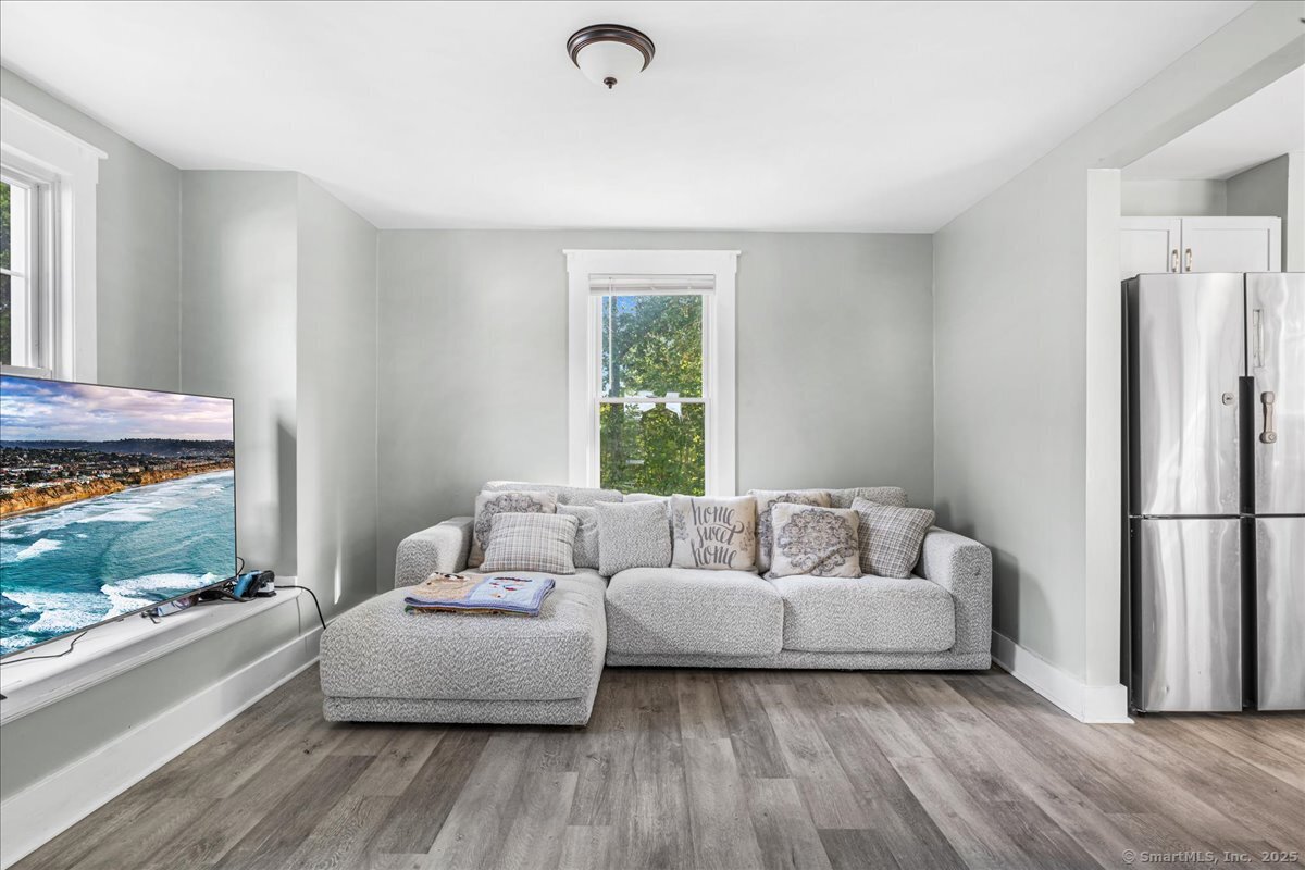 55 Raymond Street New London CT 06320