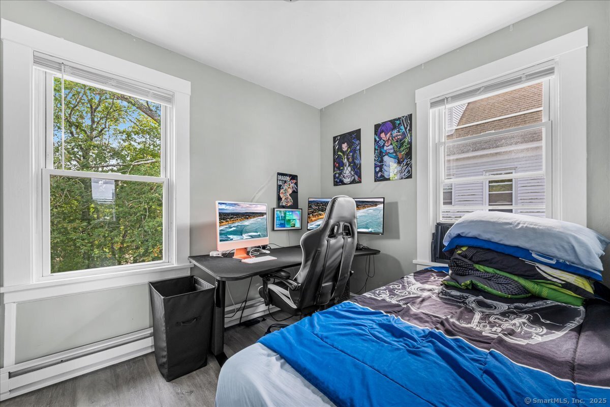 55 Raymond Street New London CT 06320