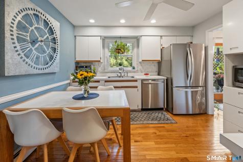 980 Notch Road Cheshire CT 06410