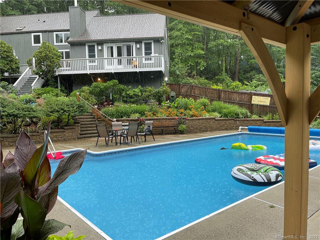 281 Peddlers Road Guilford CT 06437