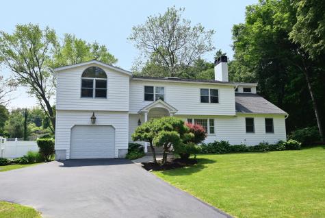 118 Putnam Road Pomfret CT 06259