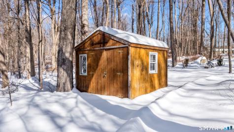 24 Pleasant Hill Road Newtown CT 06470