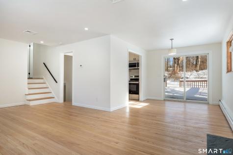 24 Pleasant Hill Road Newtown CT 06470