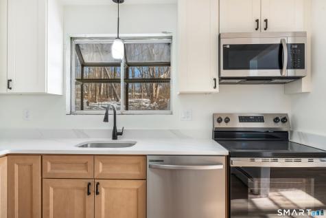 24 Pleasant Hill Road Newtown CT 06470