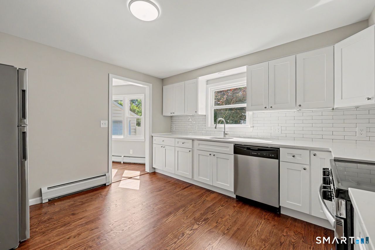 210 Stratfield Place Bridgeport CT 06606