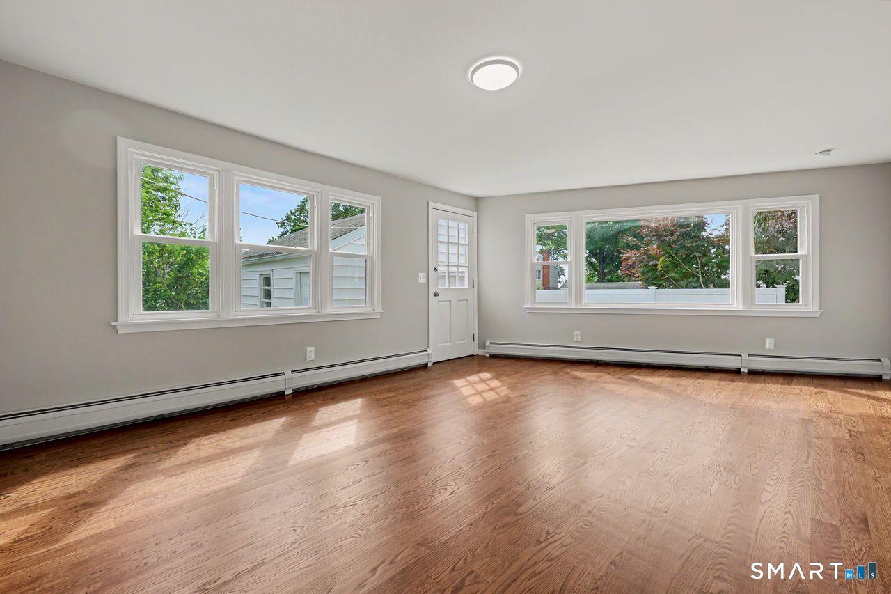 210 Stratfield Place Bridgeport CT 06606