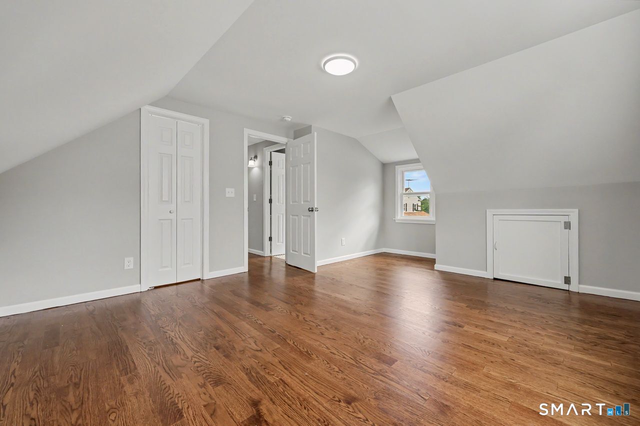 210 Stratfield Place Bridgeport CT 06606