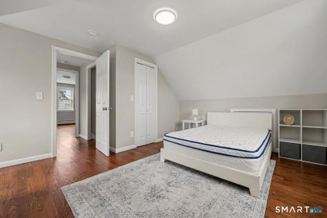 210 Stratfield Place Bridgeport CT 06606