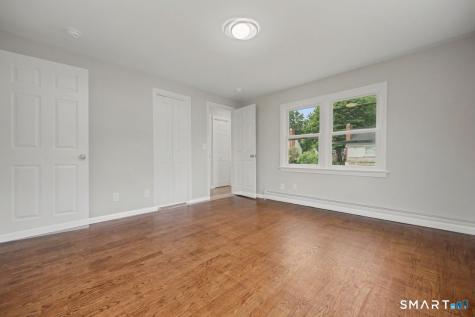 210 Stratfield Place Bridgeport CT 06606