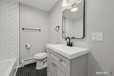 210 Stratfield Place Bridgeport CT 06606