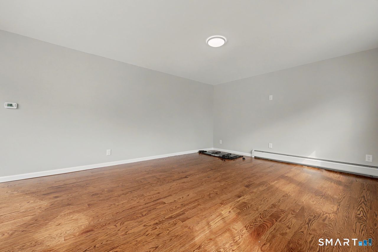210 Stratfield Place Bridgeport CT 06606
