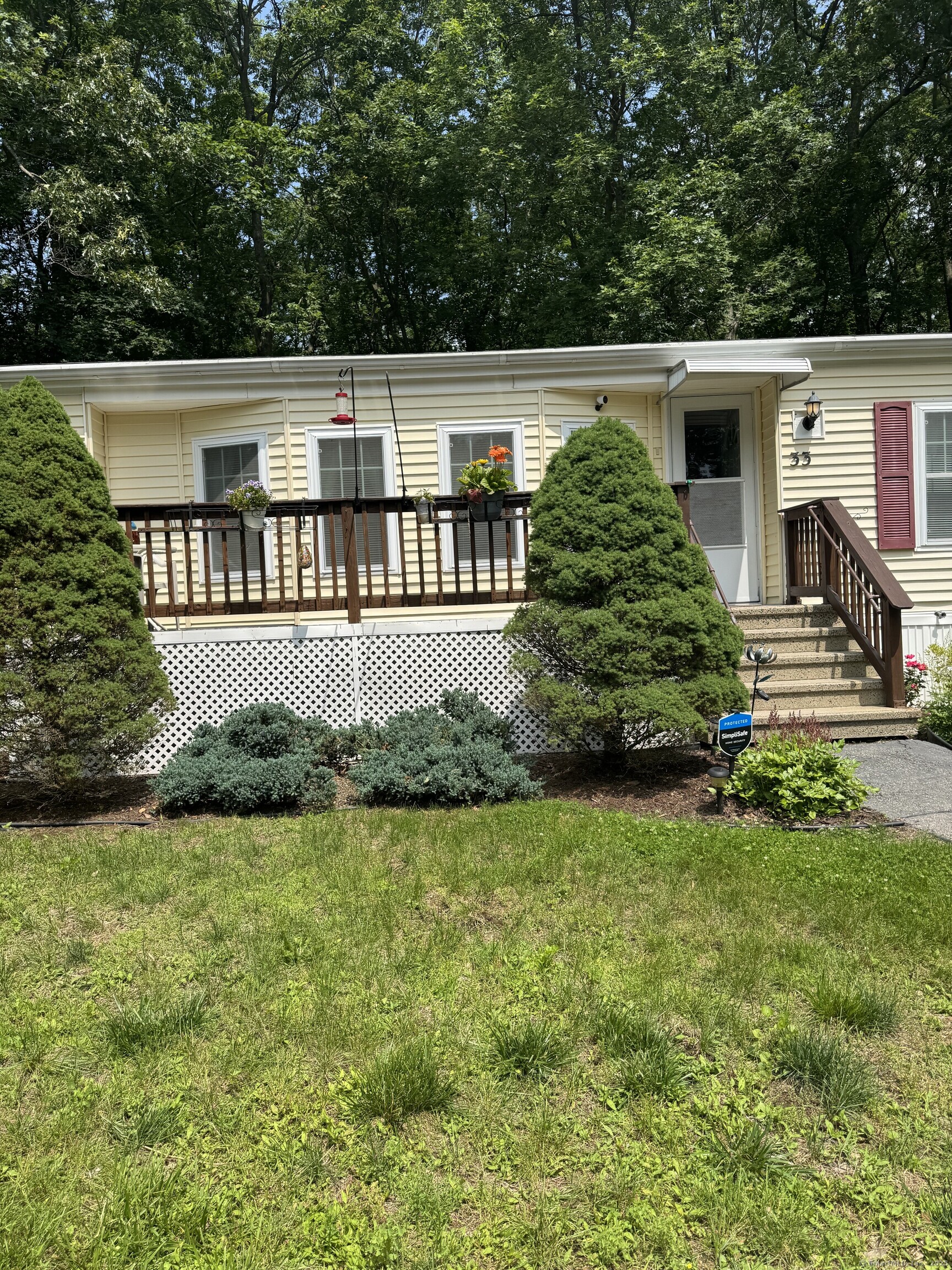 33 Colchester Commons Colchester CT 06415