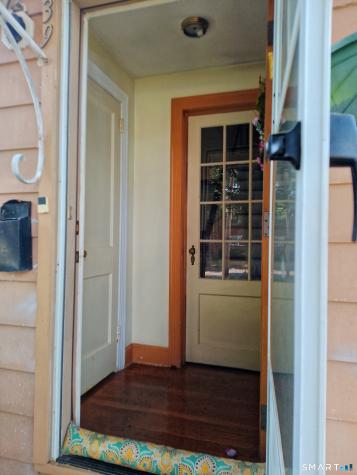 39 Wadsworth Street East Hartford CT 06118