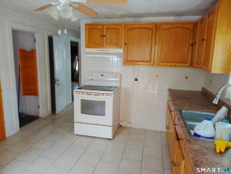 39 Wadsworth Street East Hartford CT 06118