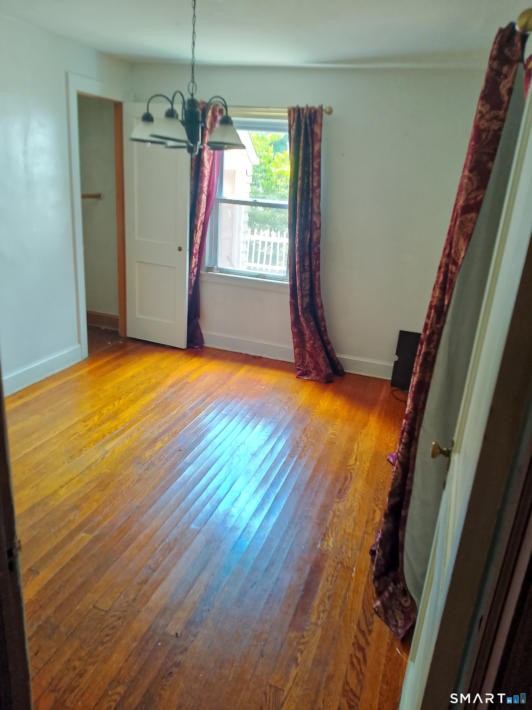 39 Wadsworth Street East Hartford CT 06118