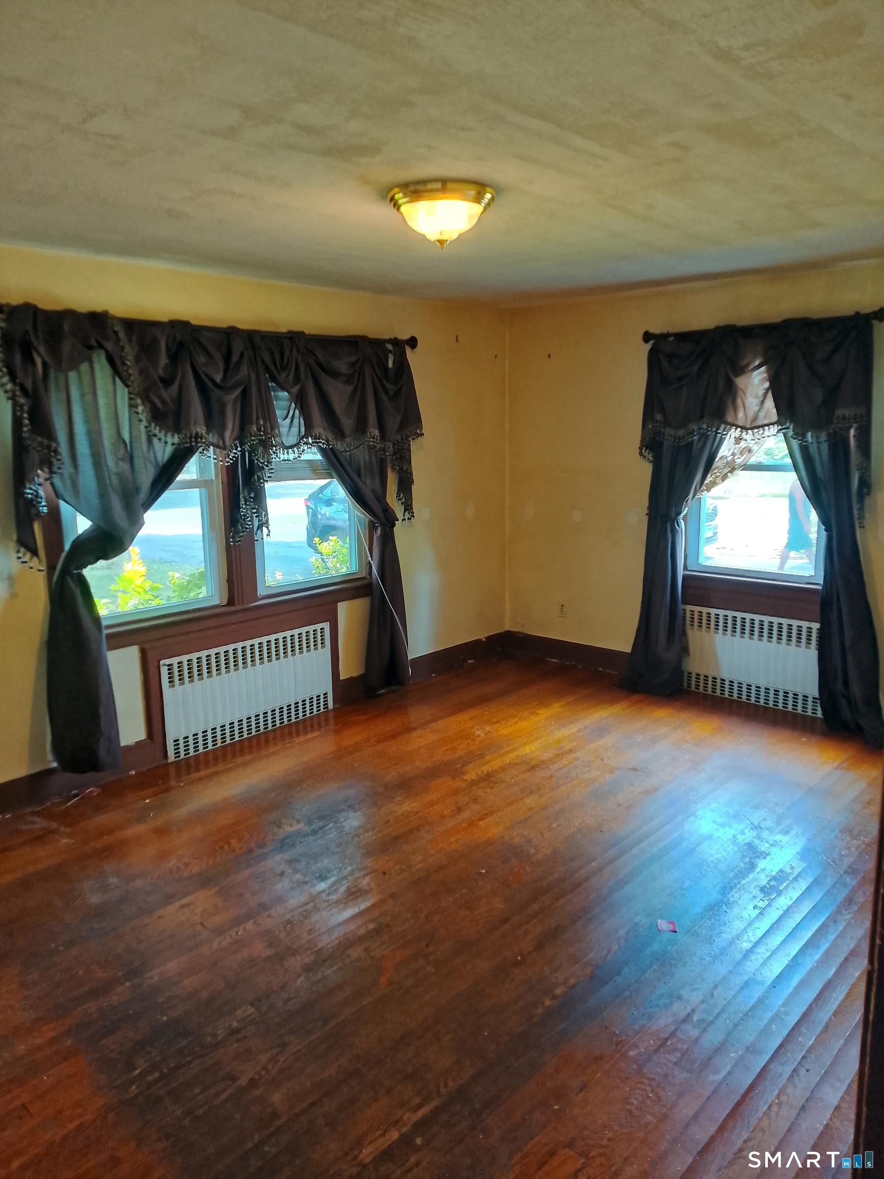 39 Wadsworth Street East Hartford CT 06118