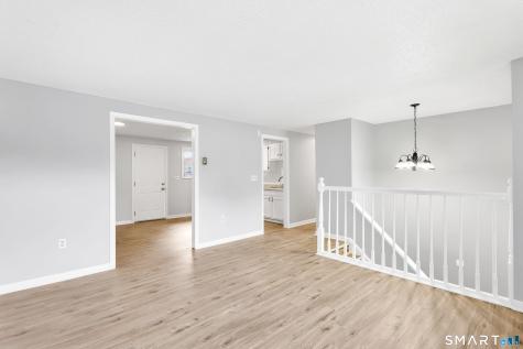 28 Diana Drive Bloomfield CT 06002