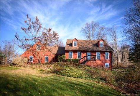 28 White Pine Drive Brookfield CT 06804