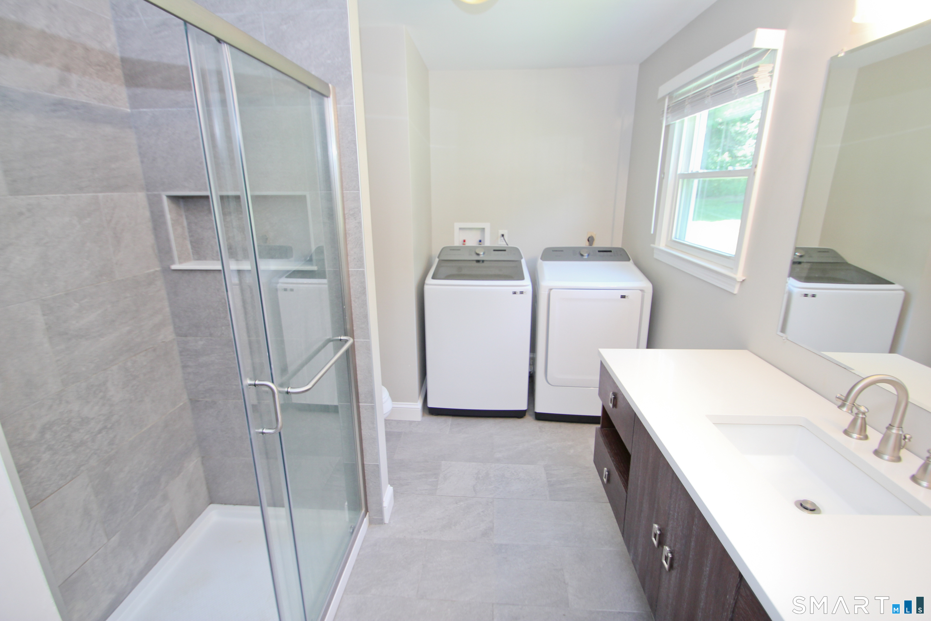 5-R Broad Hill Road Granby CT 06090