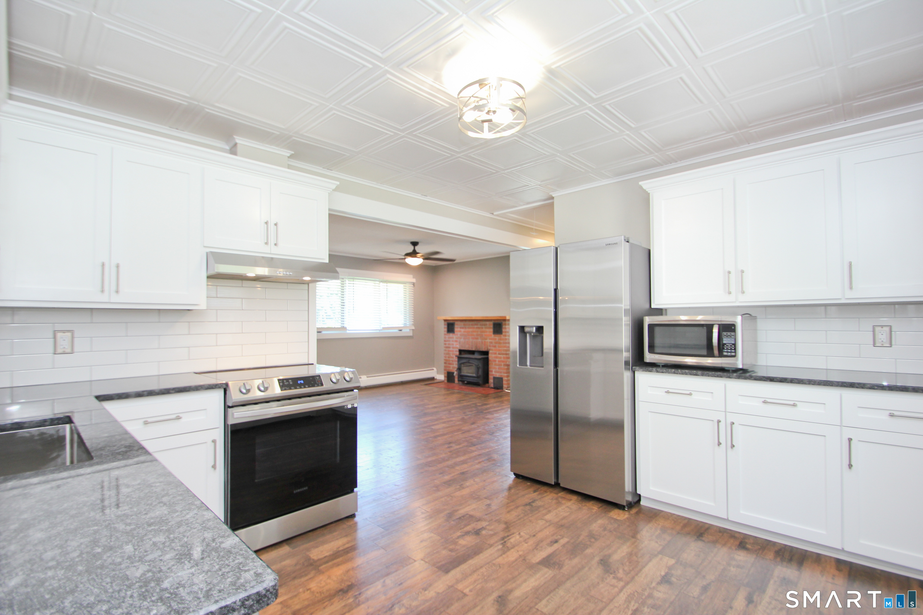 5-R Broad Hill Road Granby CT 06090