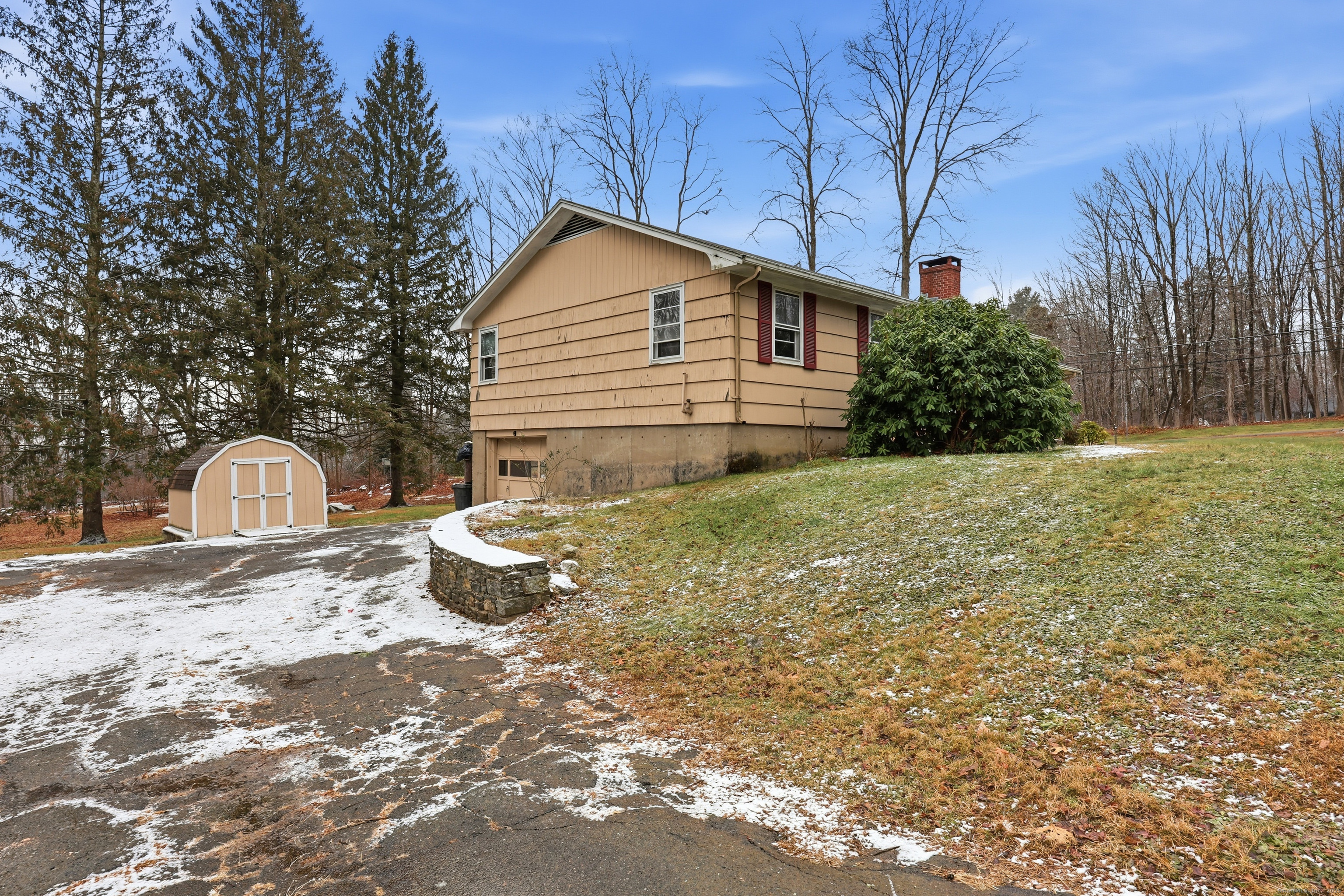 8 Walbridge Hill Road Tolland CT 06084