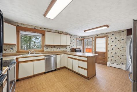 8 Walbridge Hill Road Tolland CT 06084