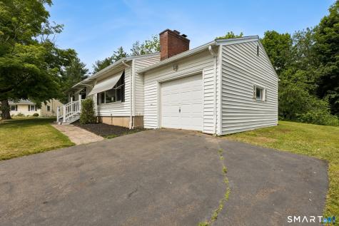 29 Collier Circle Hamden CT 06518