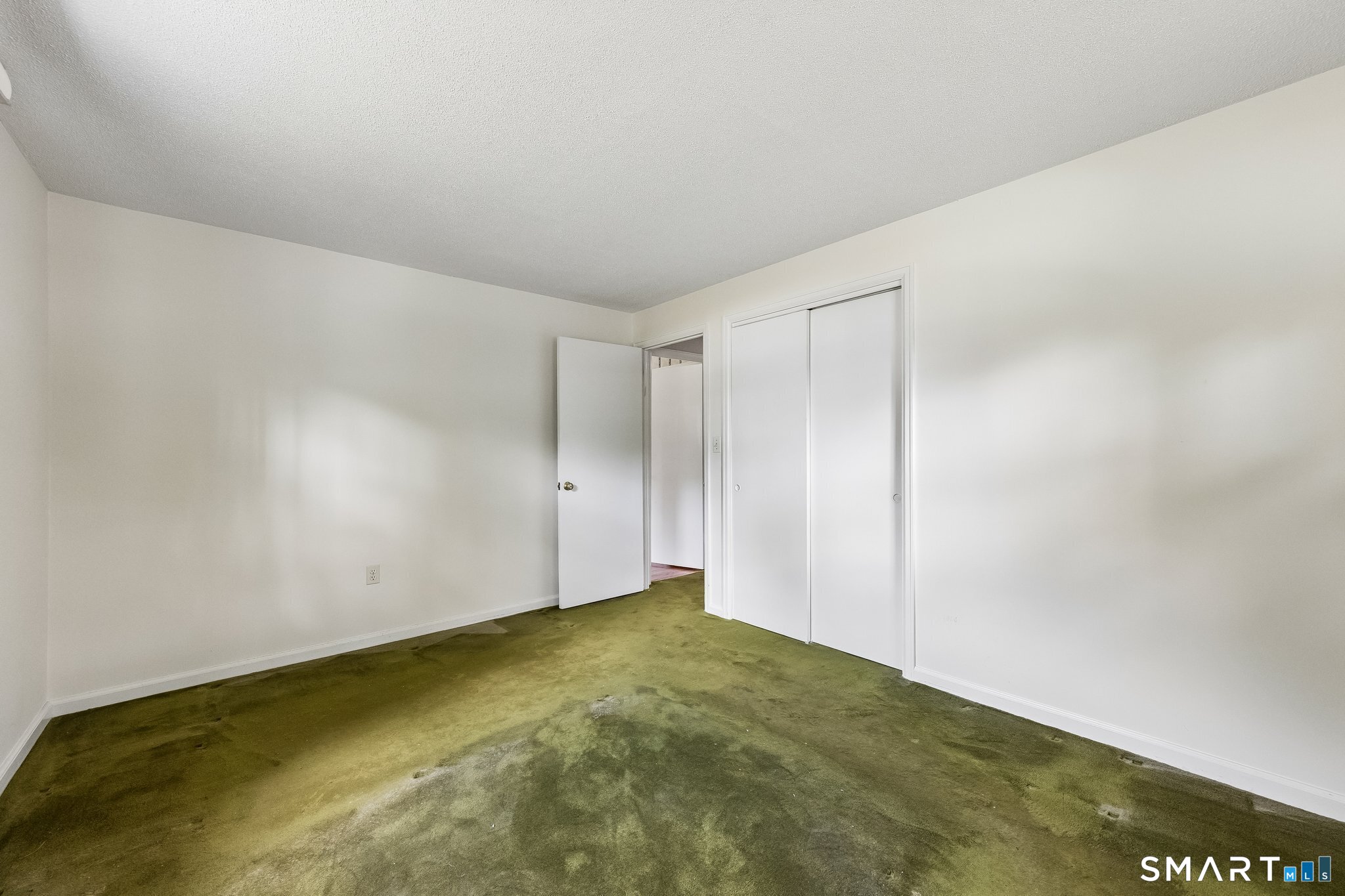 29 Collier Circle Hamden CT 06518