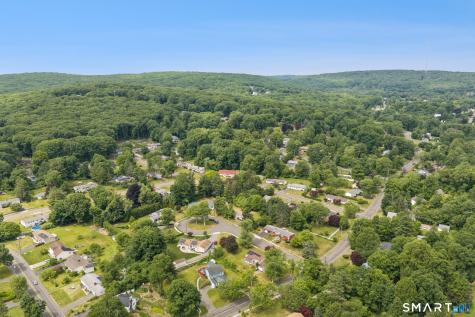 29 Collier Circle Hamden CT 06518
