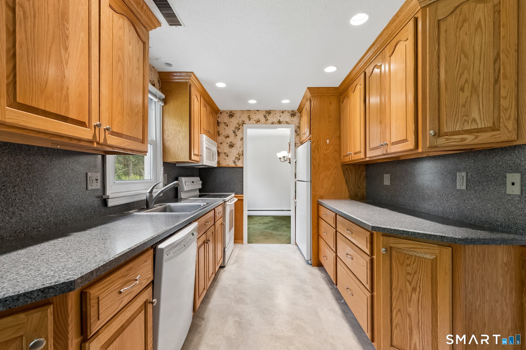 29 Collier Circle Hamden CT 06518