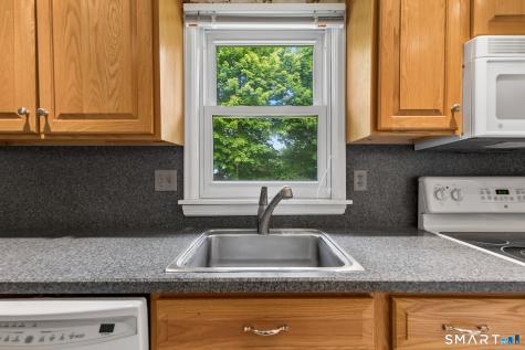 29 Collier Circle Hamden CT 06518