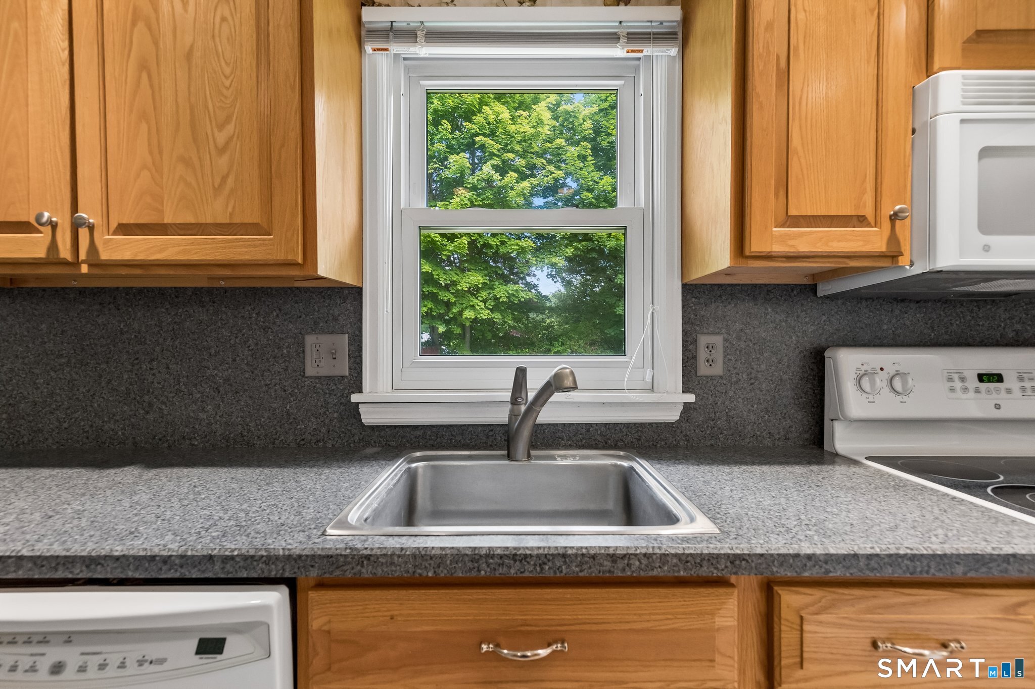 29 Collier Circle Hamden CT 06518
