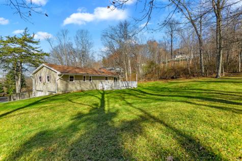 5 Woodland Hills Terrace Brookfield CT 06804