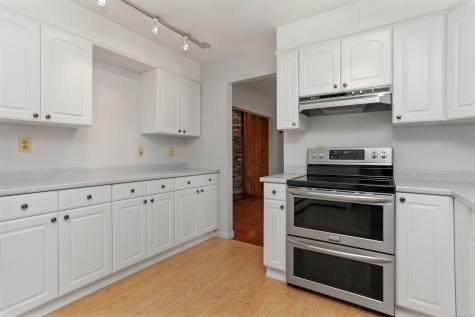 5 Woodland Hills Terrace Brookfield CT 06804