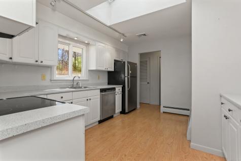 5 Woodland Hills Terrace Brookfield CT 06804