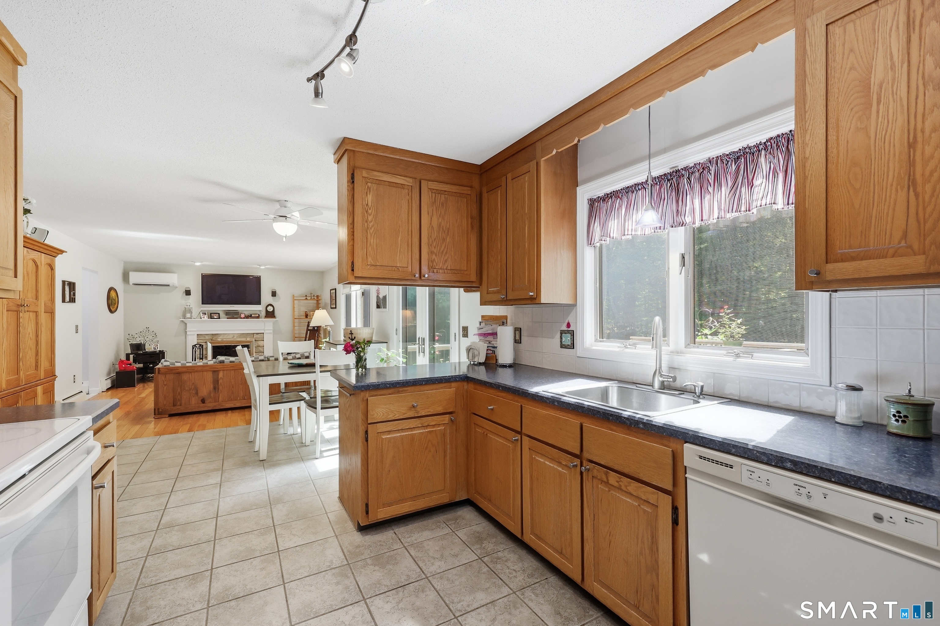106 Senate Brook Drive Hebron CT 06231