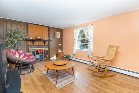 47 Francis Drive Newington CT 06111