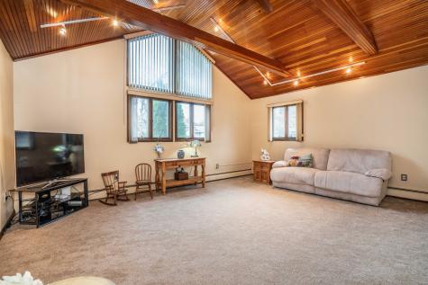 148 King Philip Drive West Hartford CT 06117