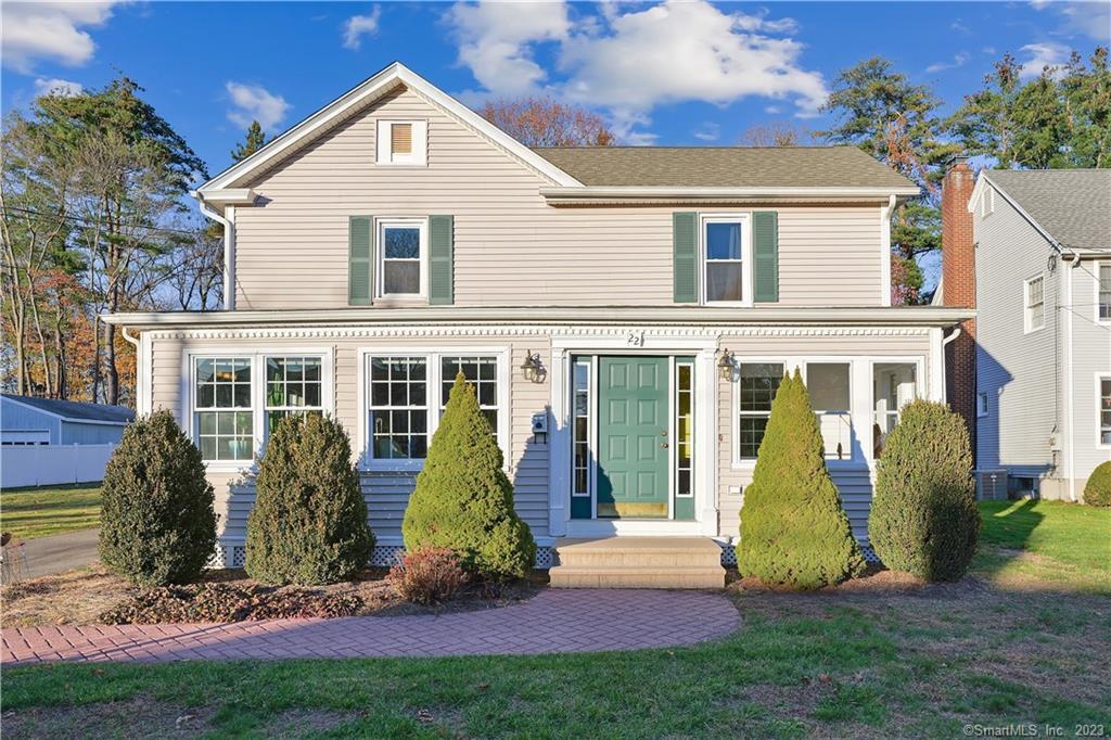 22 Tunxis Street Farmington CT 06032
