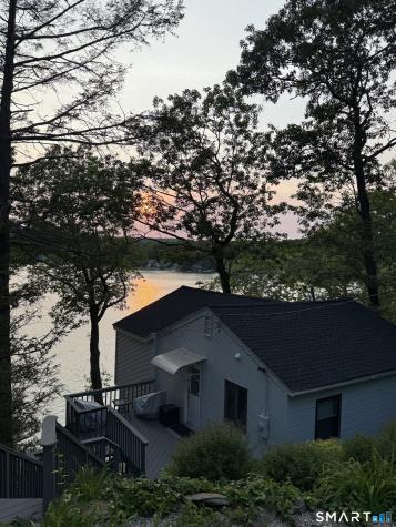 13 Wangonk Trail East Hampton CT 06424