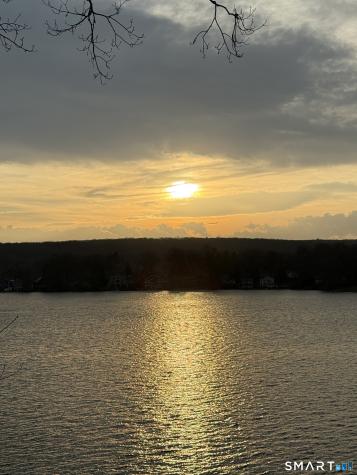13 Wangonk Trail East Hampton CT 06424