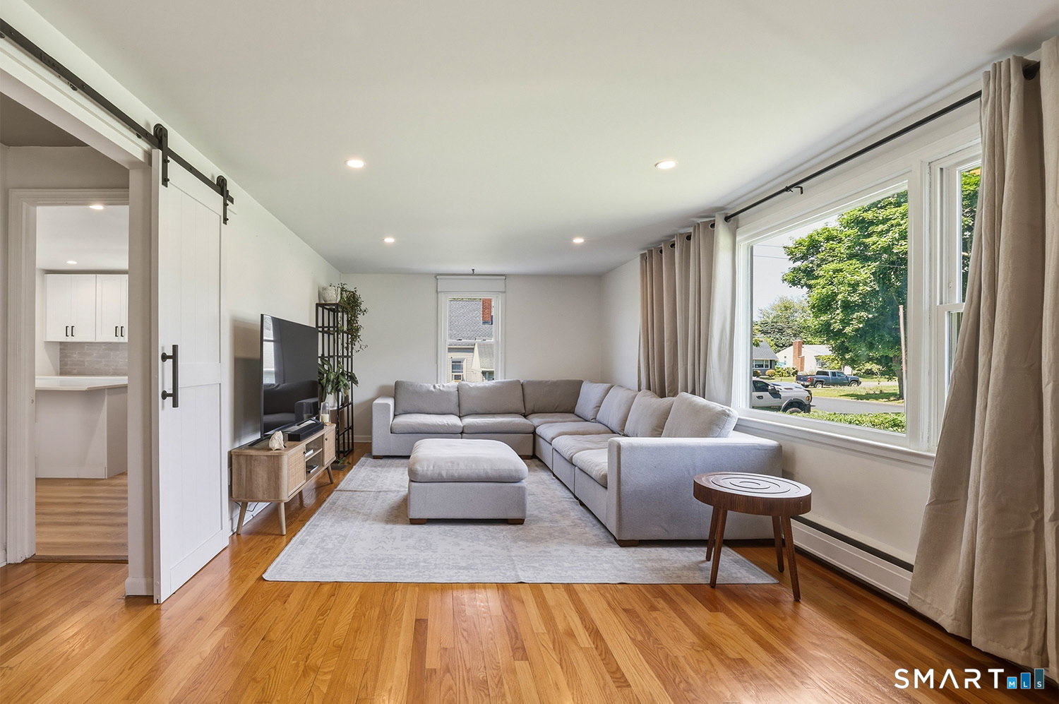 35 Birchwood Square Stratford CT 06614