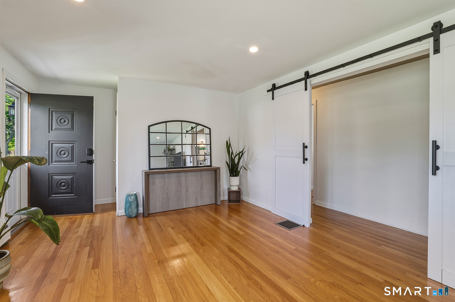 35 Birchwood Square Stratford CT 06614