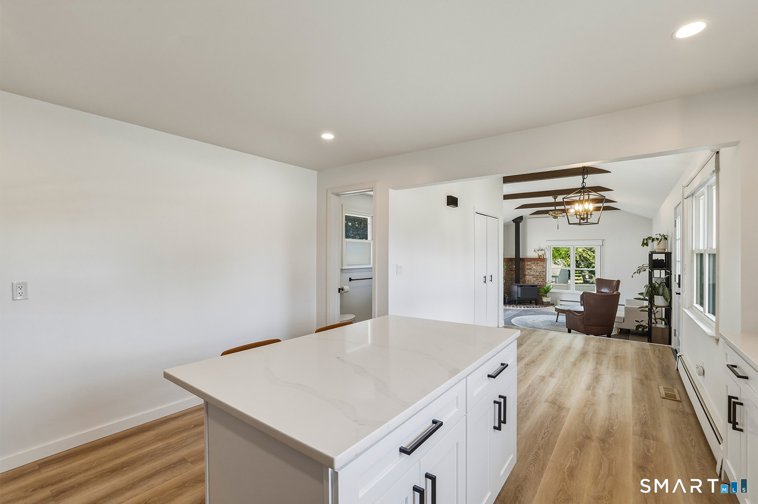 35 Birchwood Square Stratford CT 06614
